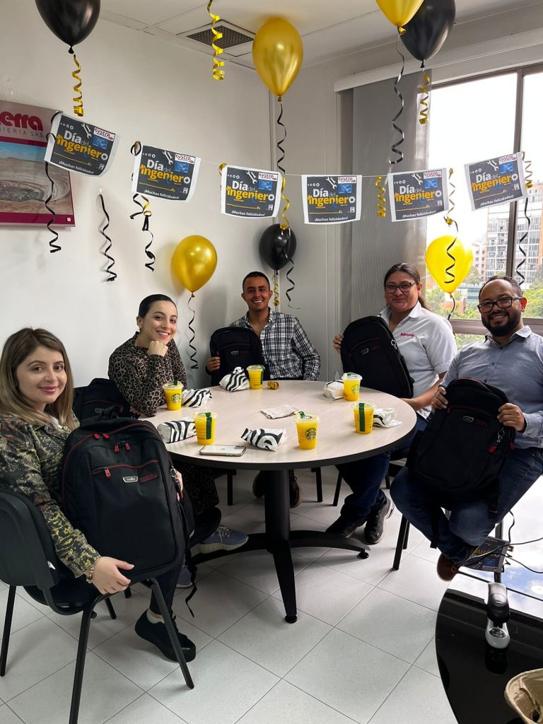 Festejo día del Ingeniero en Colombia SYSTRA Subterra
